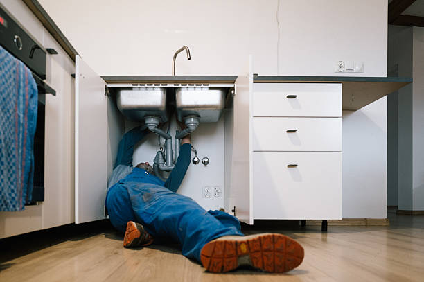 Professional Leak Detection technician working in Leander, TX